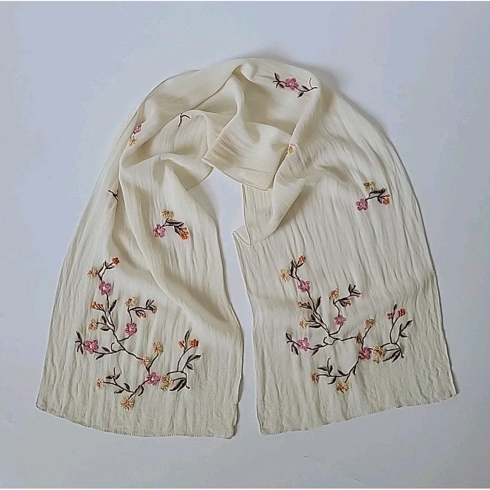Embroidered Silk Scarf Pouch Set Rectangle Elegant Floral Coquette‎ Modern Retro